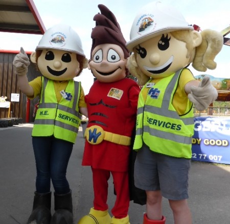 Dougie and Dottie the Diggerland mascots meet Wowzer the walk to school mascot.